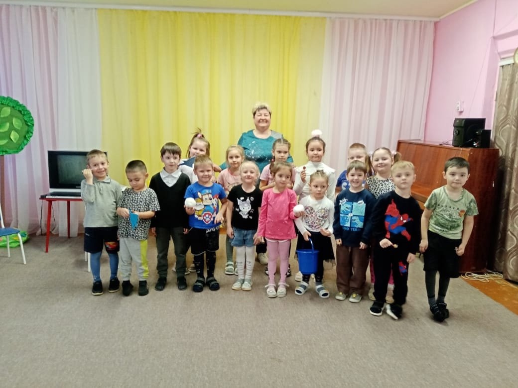 Познавательно – игровое занятие на тему «Осторожно, тонкий лед!»