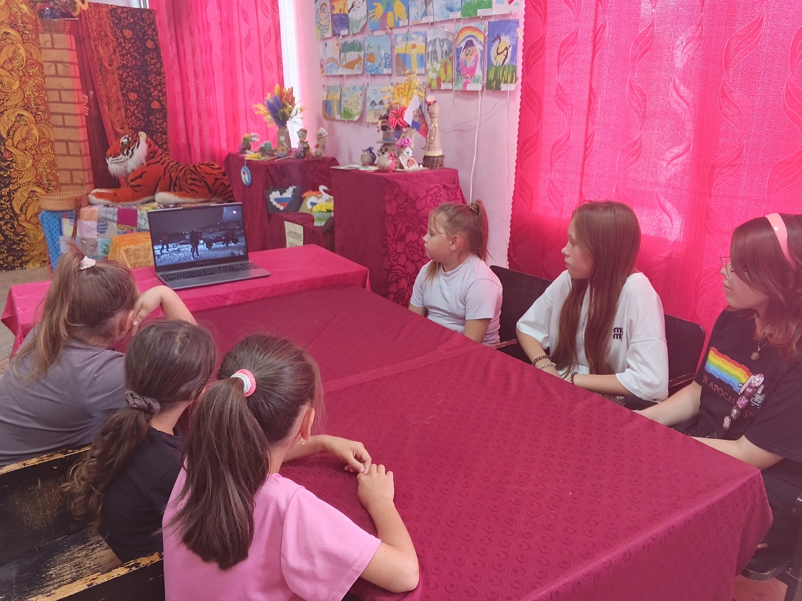 Патриотический познавательный час 